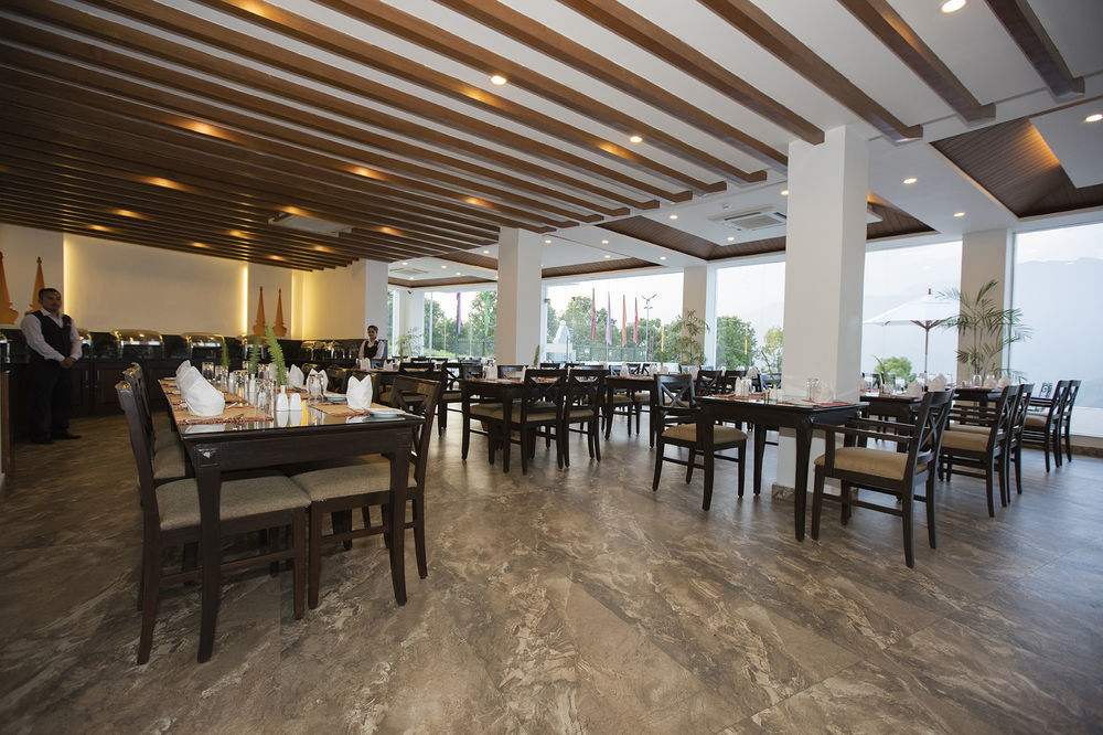 Himalayan Front Hotel By Kgh Group Pokhara Exterior photo