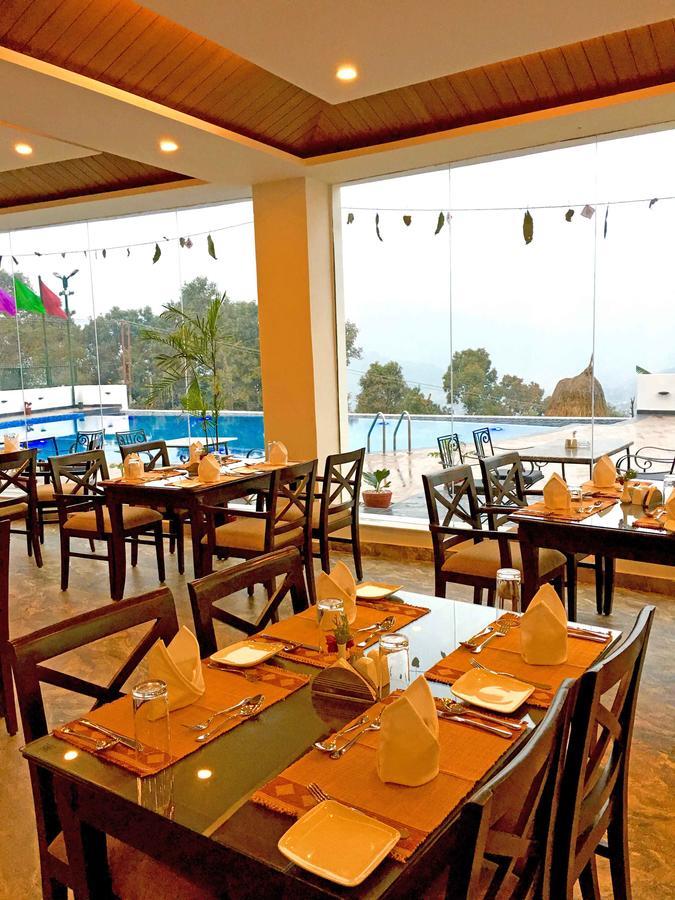Himalayan Front Hotel By Kgh Group Pokhara Exterior photo