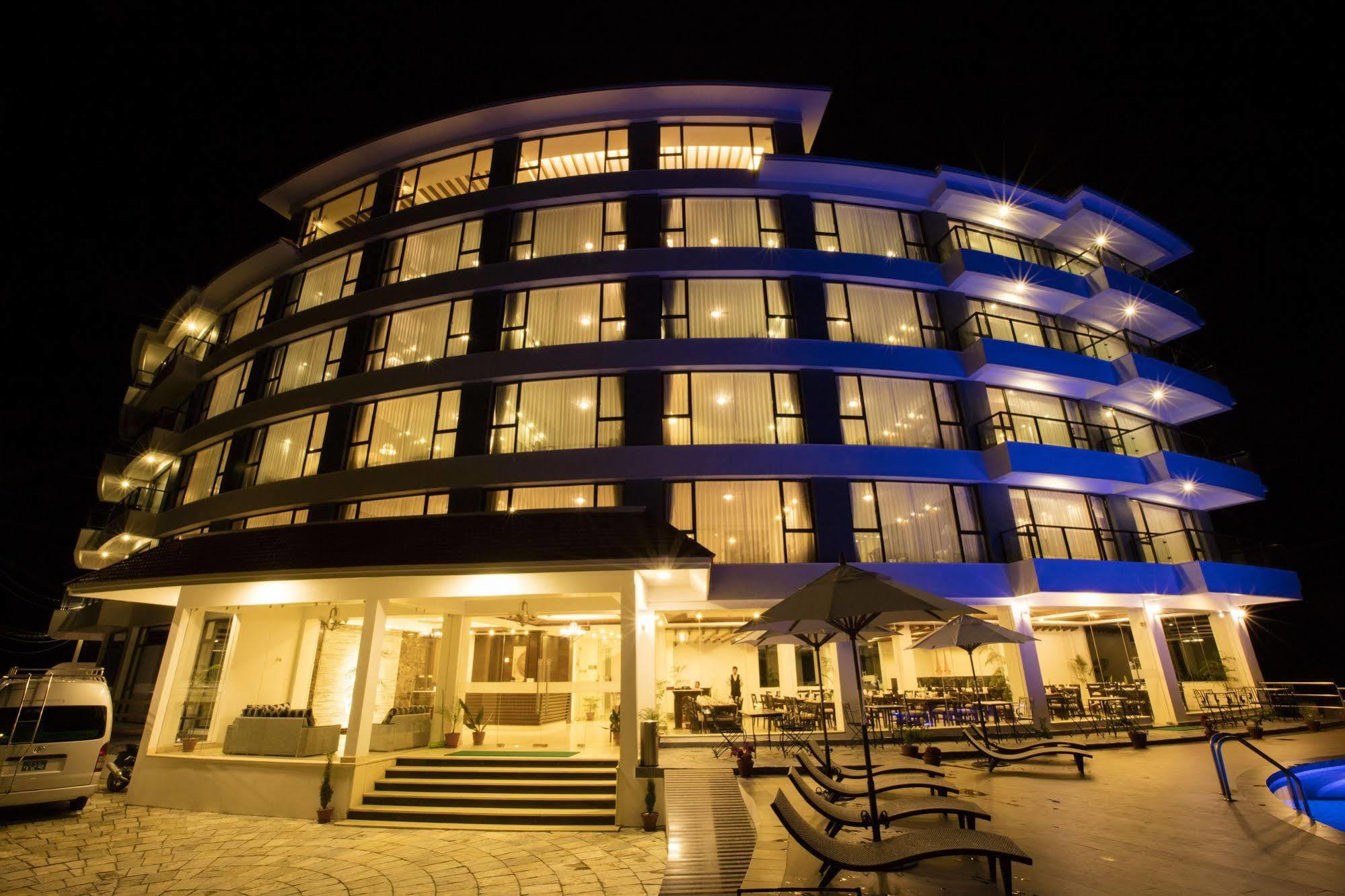 Himalayan Front Hotel By Kgh Group Pokhara Exterior photo