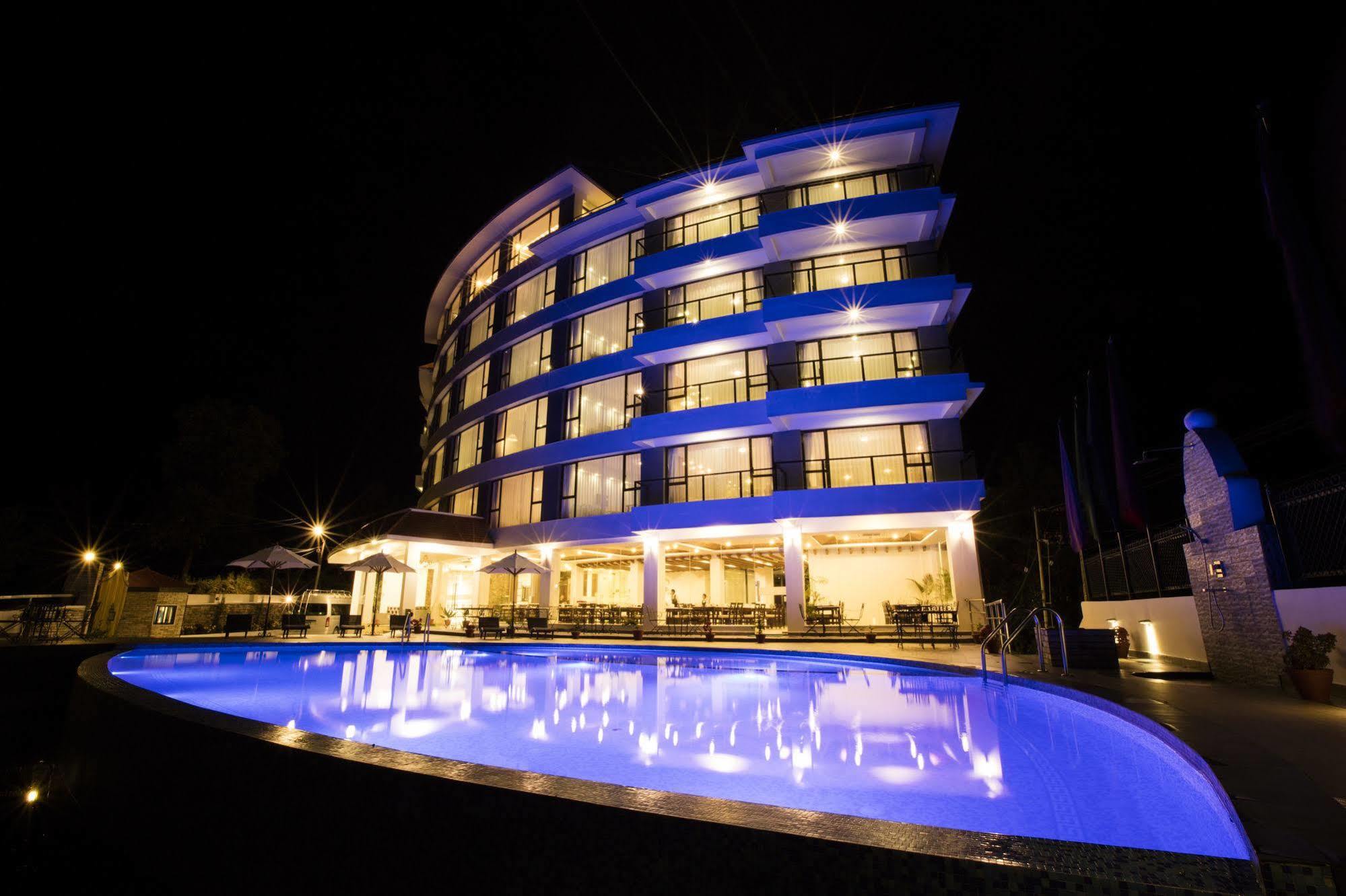 Himalayan Front Hotel By Kgh Group Pokhara Exterior photo